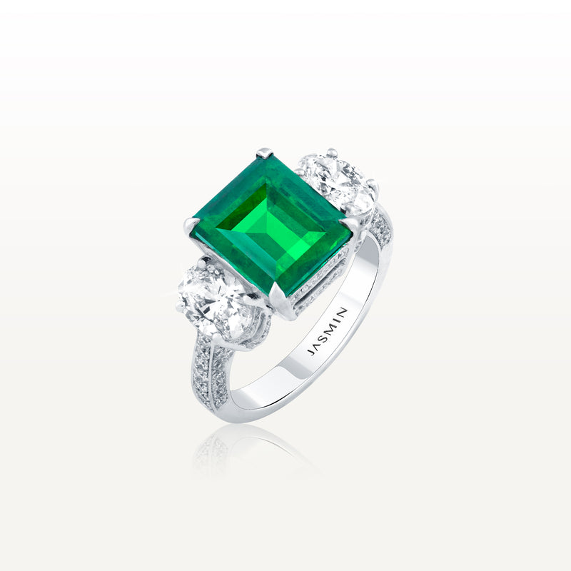 Emerald & Diamond  Ring
