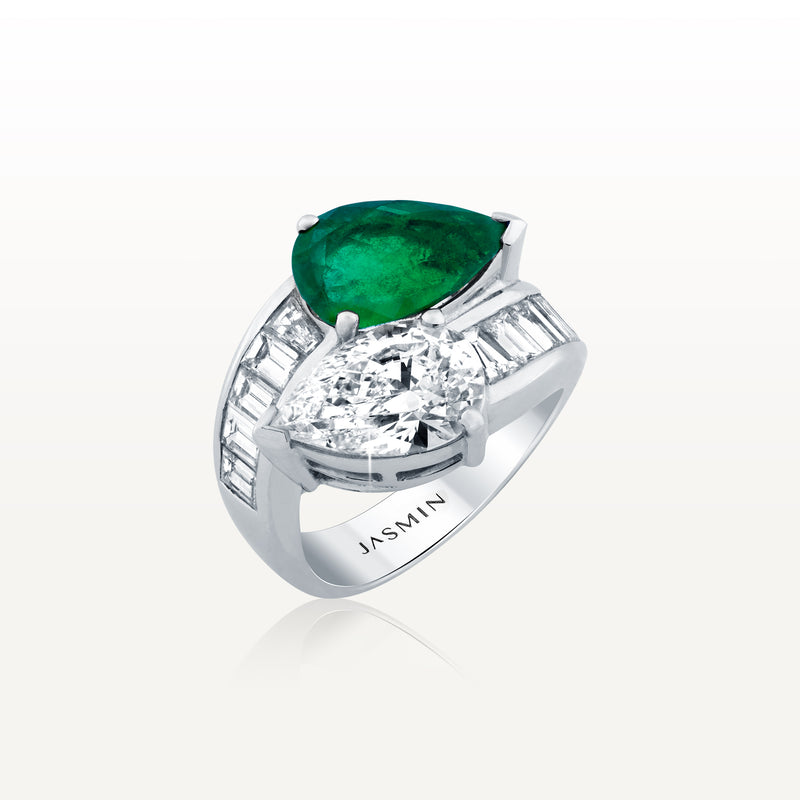 Twist Emerald diamond ring